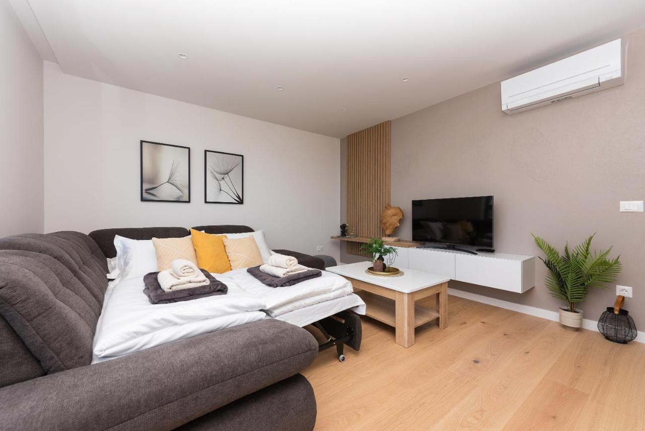 Luxury Apartment See To Sea-Sea&City View Makarska Zewnętrze zdjęcie